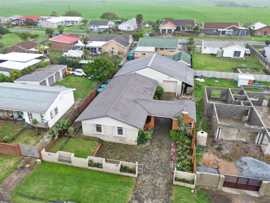 4 Bedroom Property for Sale in Kaysers Beach Eastern Cape